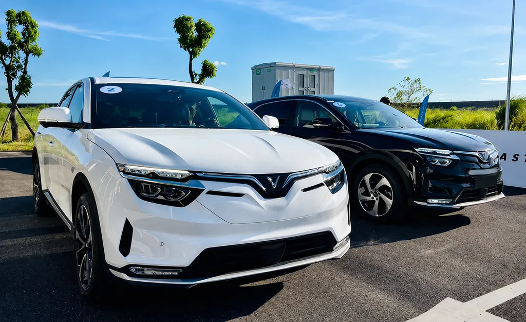 Dàn xe 5 chỗ đời mới tiện nghi